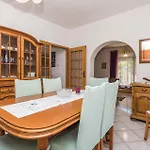 Apartament 2 Bedroom Cozy In Matulji