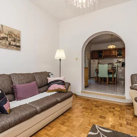 Apartment Stunning In With Wifi