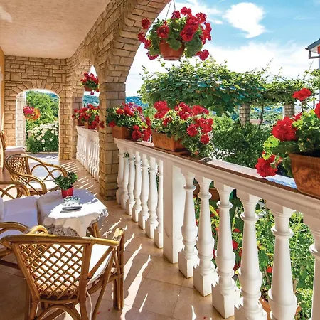 Apartment Stunning In With Wifi Matulji
