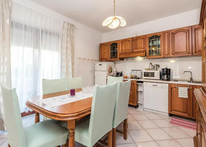 Apartamento 2 Bedroom Cozy In