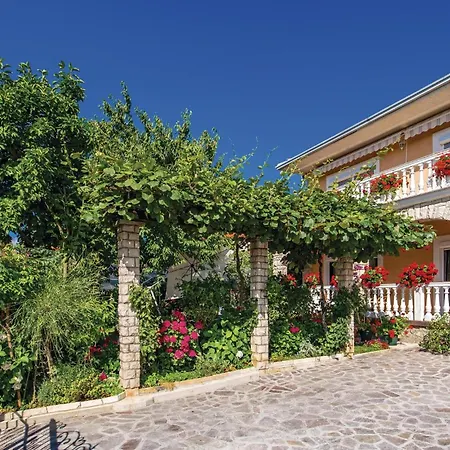 Apartment Stunning In With Wifi Matulji